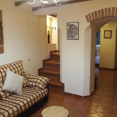 Semesterbostad Casa Luciita: Agradable Con Chimenea, Patio Y Bbq.