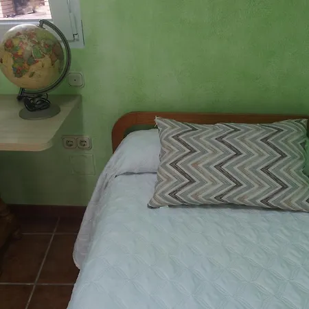 Casa Luciita: Agradable Con Chimenea, Patio Y Bbq. Semesterbostad