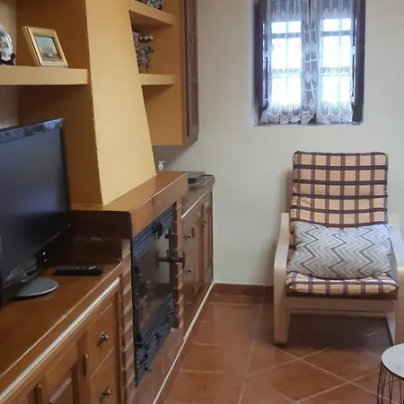 Casa Luciita: Agradable Con Chimenea, Patio Y Bbq. *